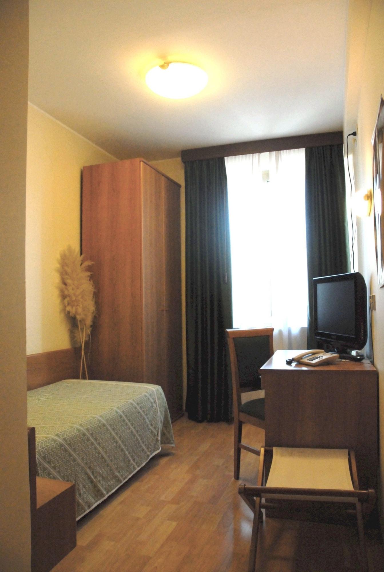 Hotel Sonia トリエステ エクステリア 写真