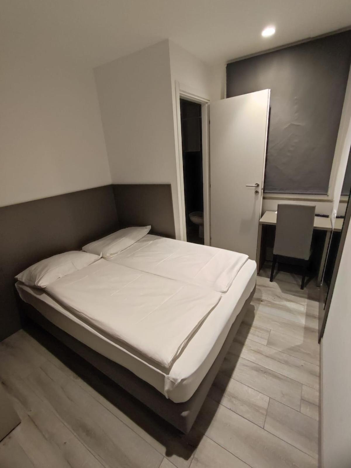 Hotel Sonia トリエステ エクステリア 写真