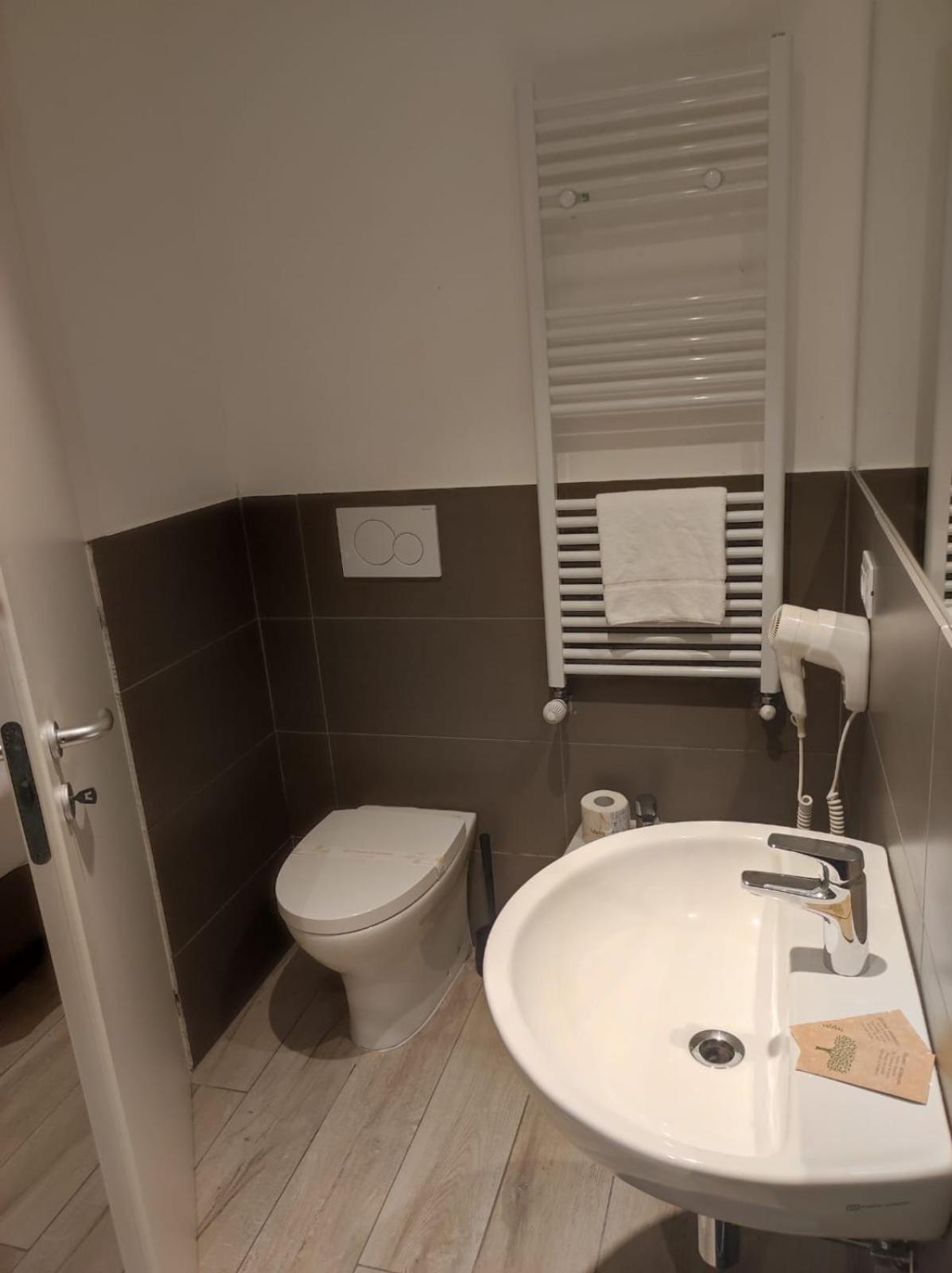Hotel Sonia トリエステ エクステリア 写真