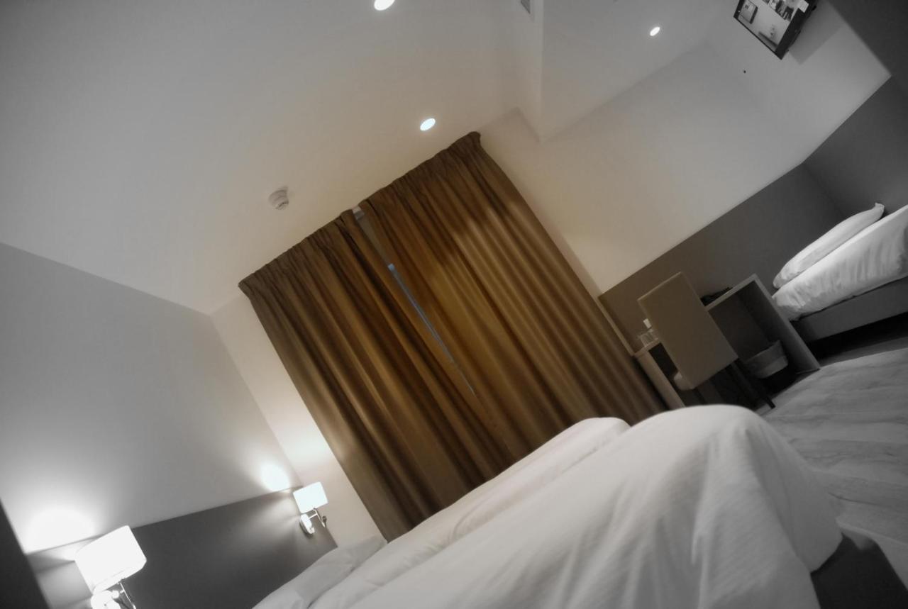 Hotel Sonia トリエステ エクステリア 写真